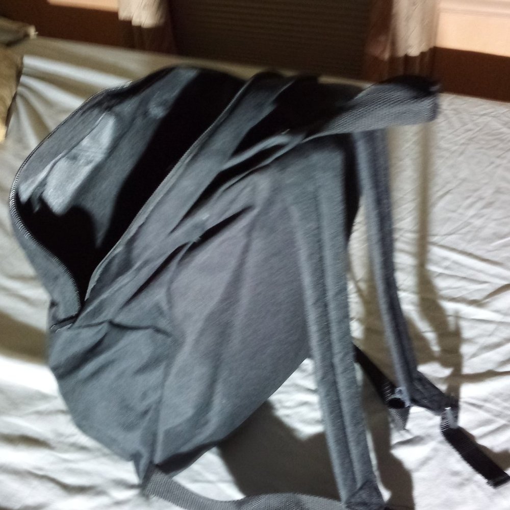 Backpack - Picture 7 of 9
